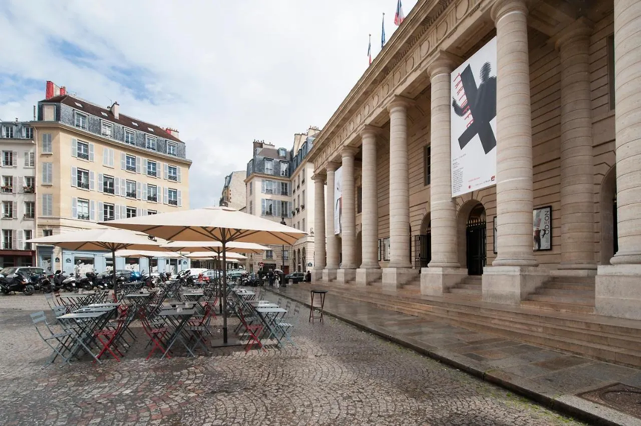 Apartament Place Du Pantheon